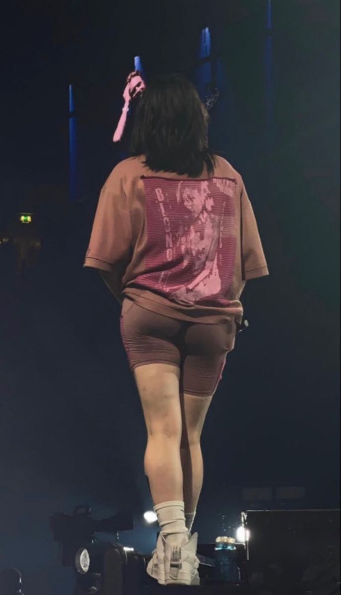 doug hammack recommends billie eilish booty dietrich smith add billie eilish booty image