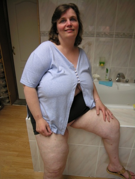cory lebeck add fat naked old lady photo