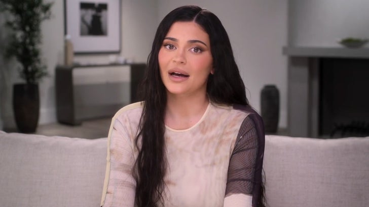 anum riaz recommends Swallow com clair milton add kylie page leaks photo