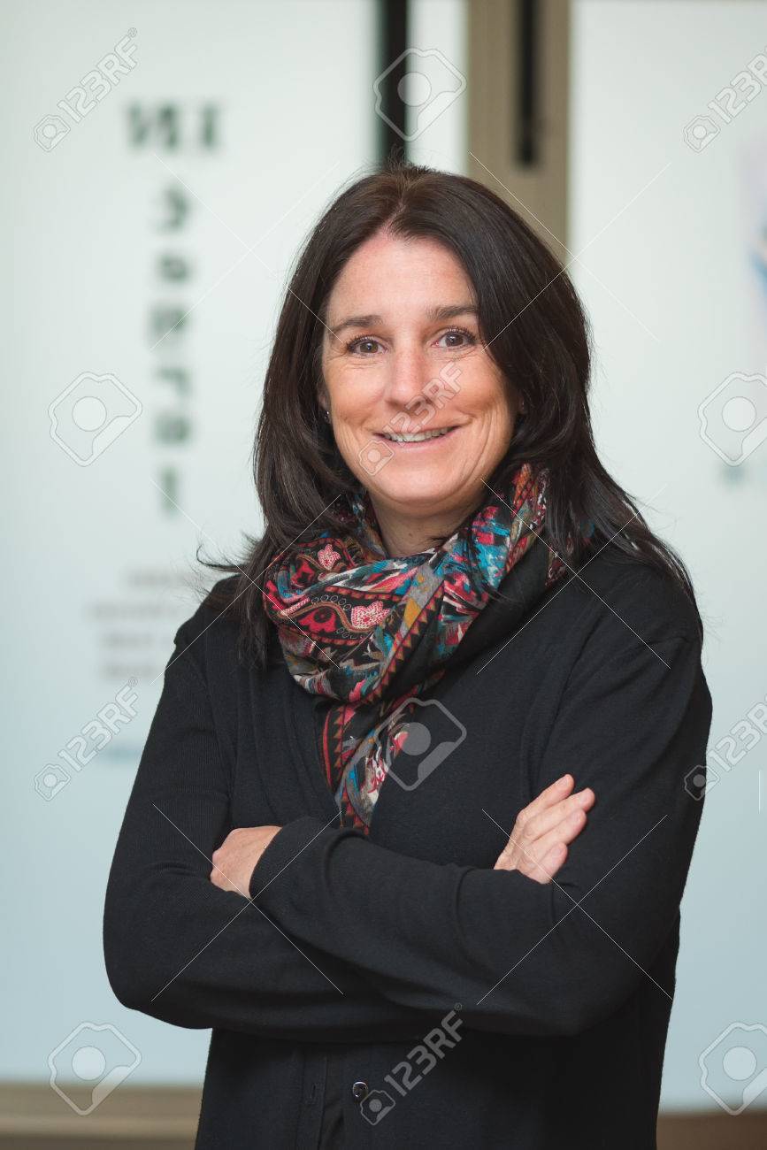 akanksha marwaha recommends middle aged brunette woman can lam add middle aged brunette woman image