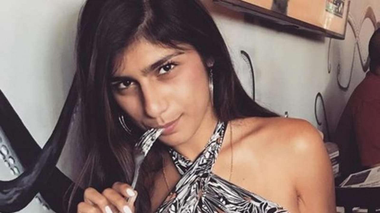 aaron carty recommends mia banngs chhavi madan add mia banngs photo