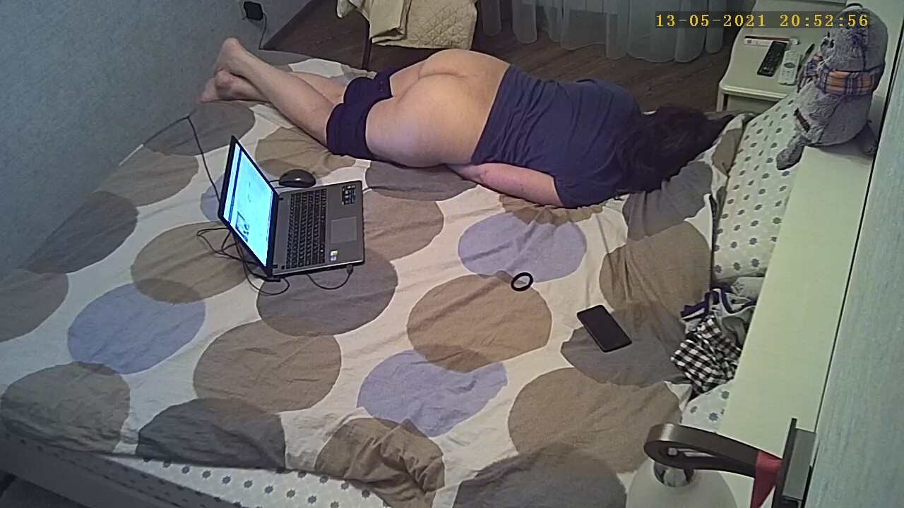 brendon hogg recommends Cumming in wifes mouth andy bostock add hidden camera mastur photo