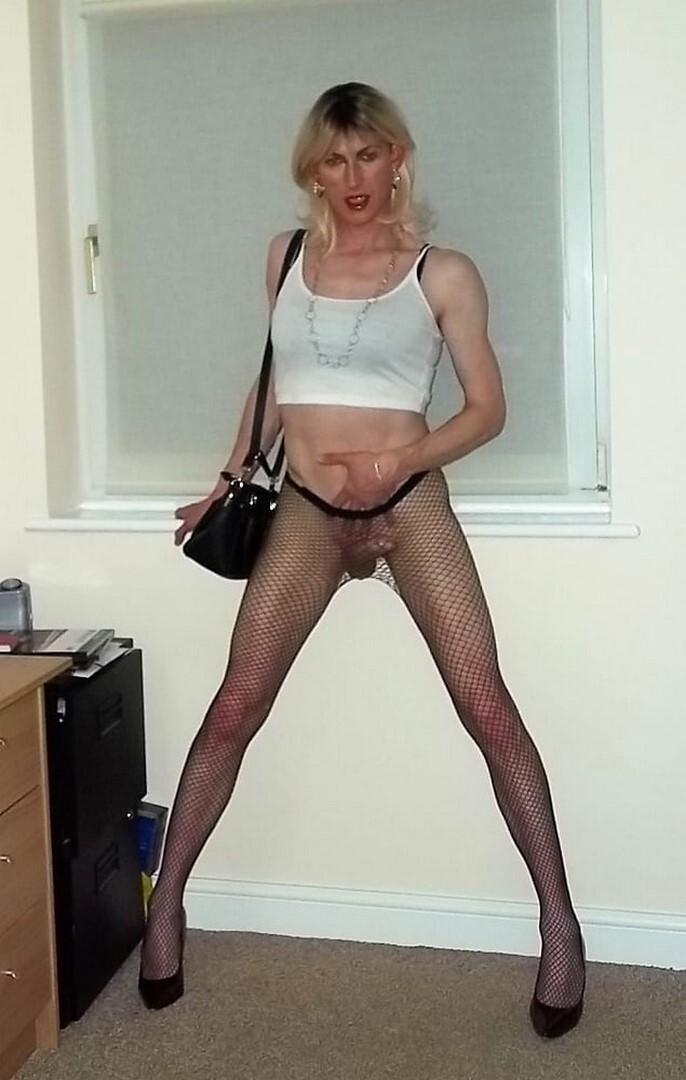 Cross Dressing Escorts porntar galore sister gives rimjob