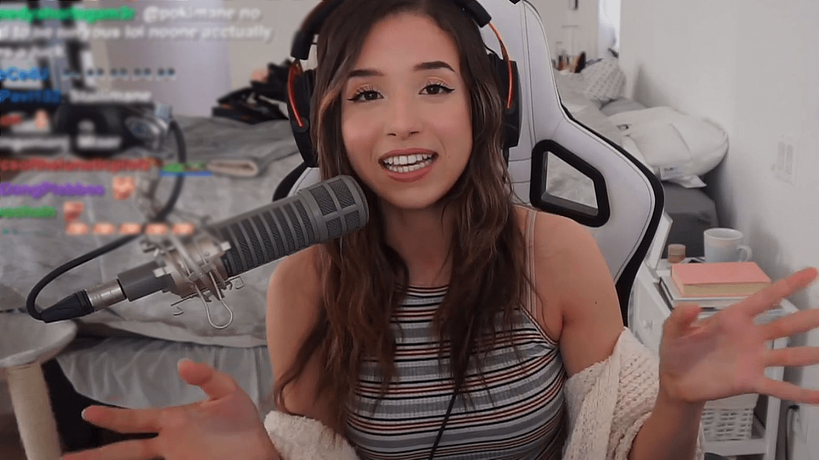 Poki Mane Porn public slut nerd handjob