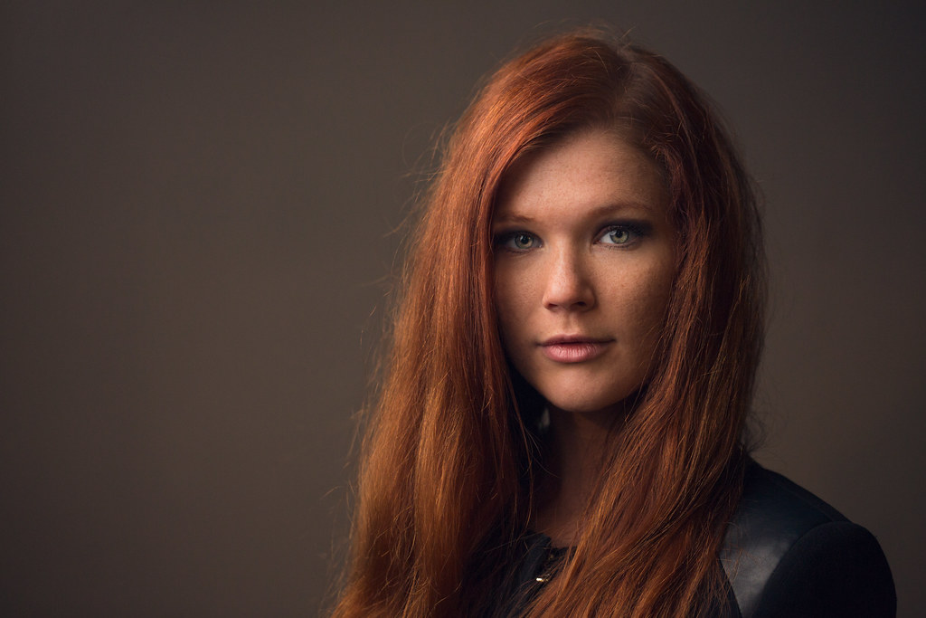 deb foy add mia sollis photo