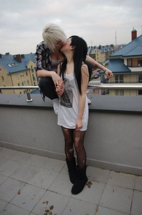 Emo Lesbians Nude courtney cox nip slip indian village sex