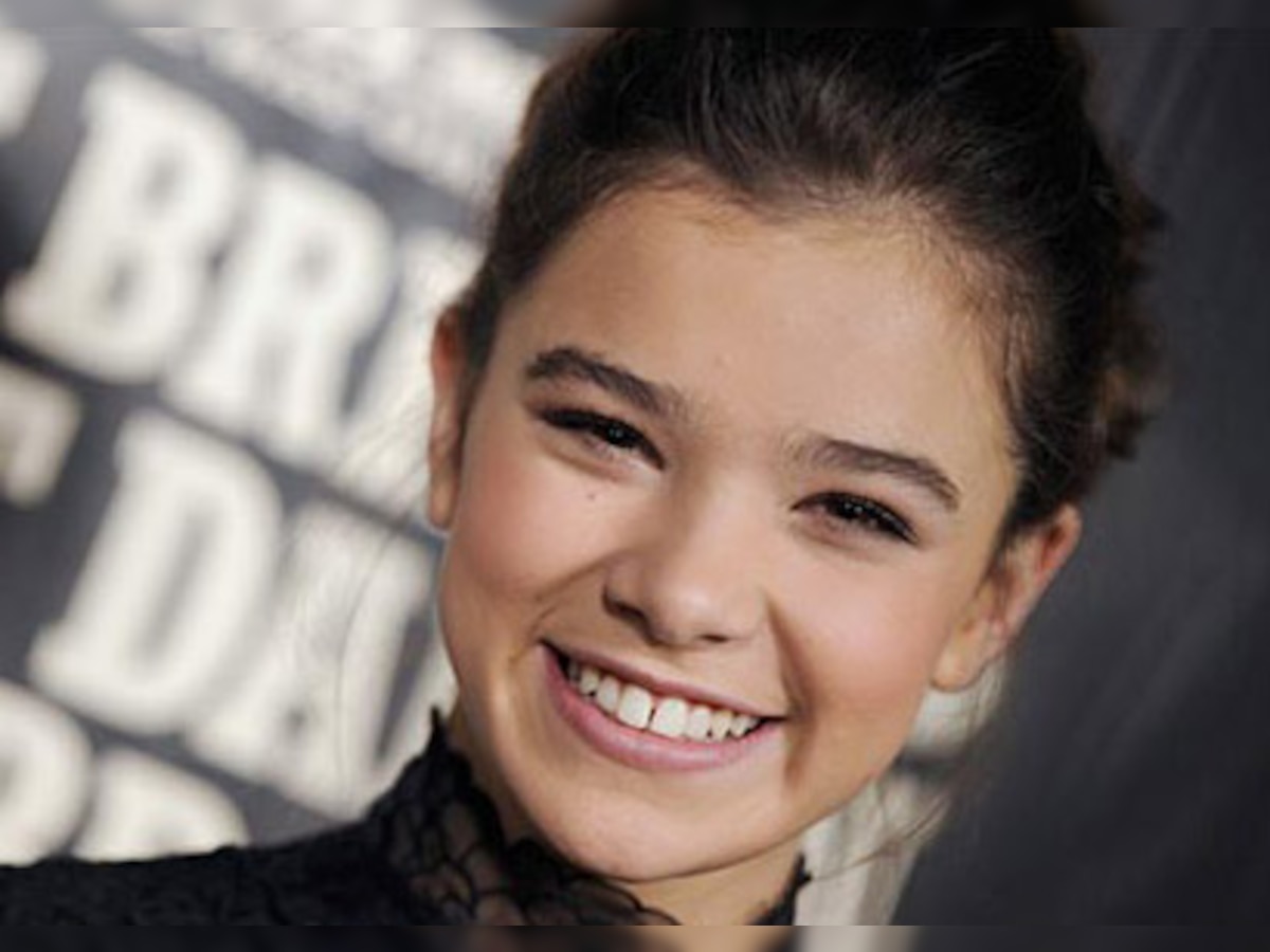 chintan mansharamani recommends porn hailee steinfeld alex hasis add porn hailee steinfeld image