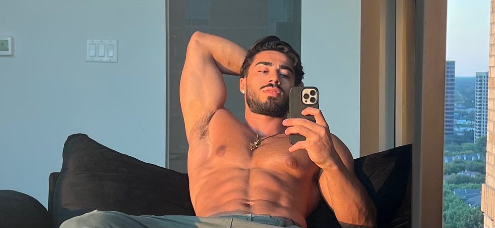 bryan chagolla recommends mo saffari nudes alex buchholz add Nude girls fucking videos photo