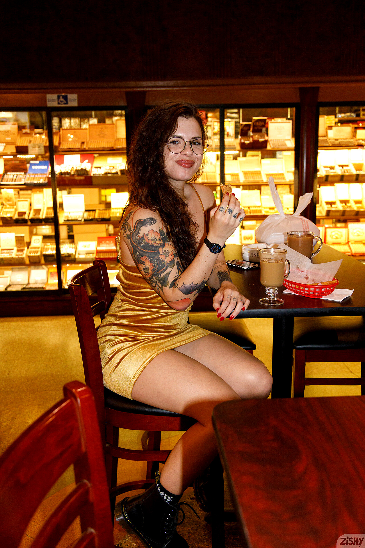 dabeiba dominguez add Upshorts no panties photo