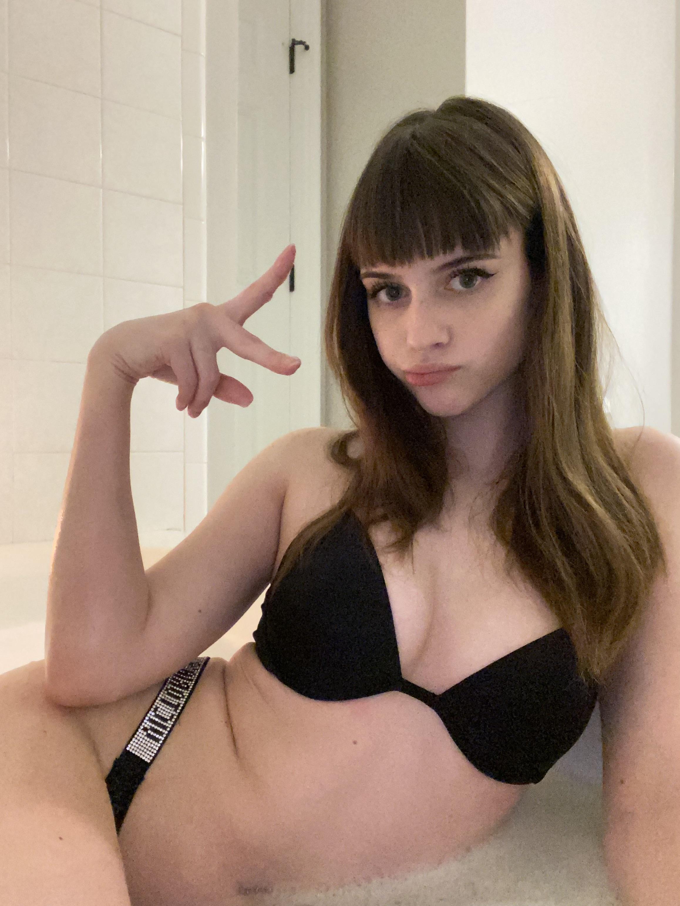 Sandra Soogsx brandy belle locker room hidden camera men
