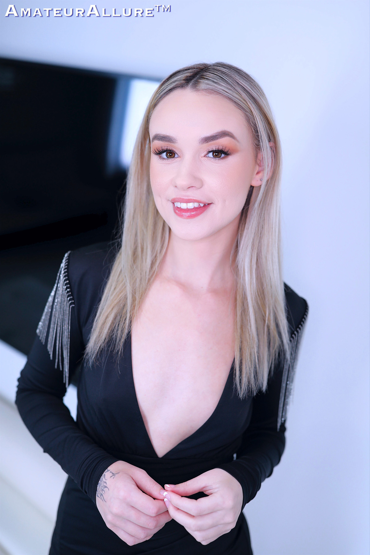 anthony mederos recommends amateur allure full videos amber arda add amateur allure full videos photo