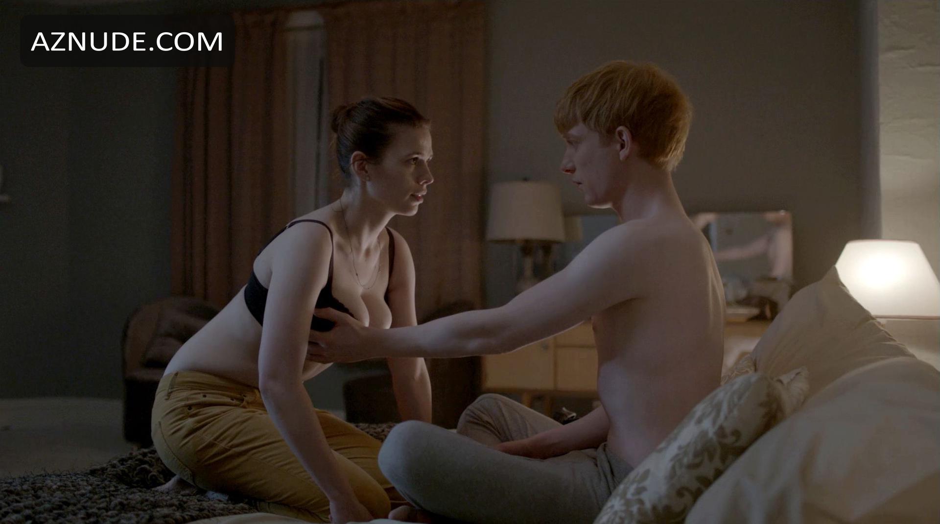 Black Mirror Nude Scenes briella bounce 2023 metronome porn