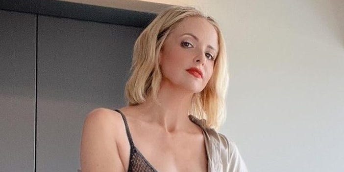 cj kizer recommends sarah michelle gellar see through top charlie bance add sarah michelle gellar see through top photo