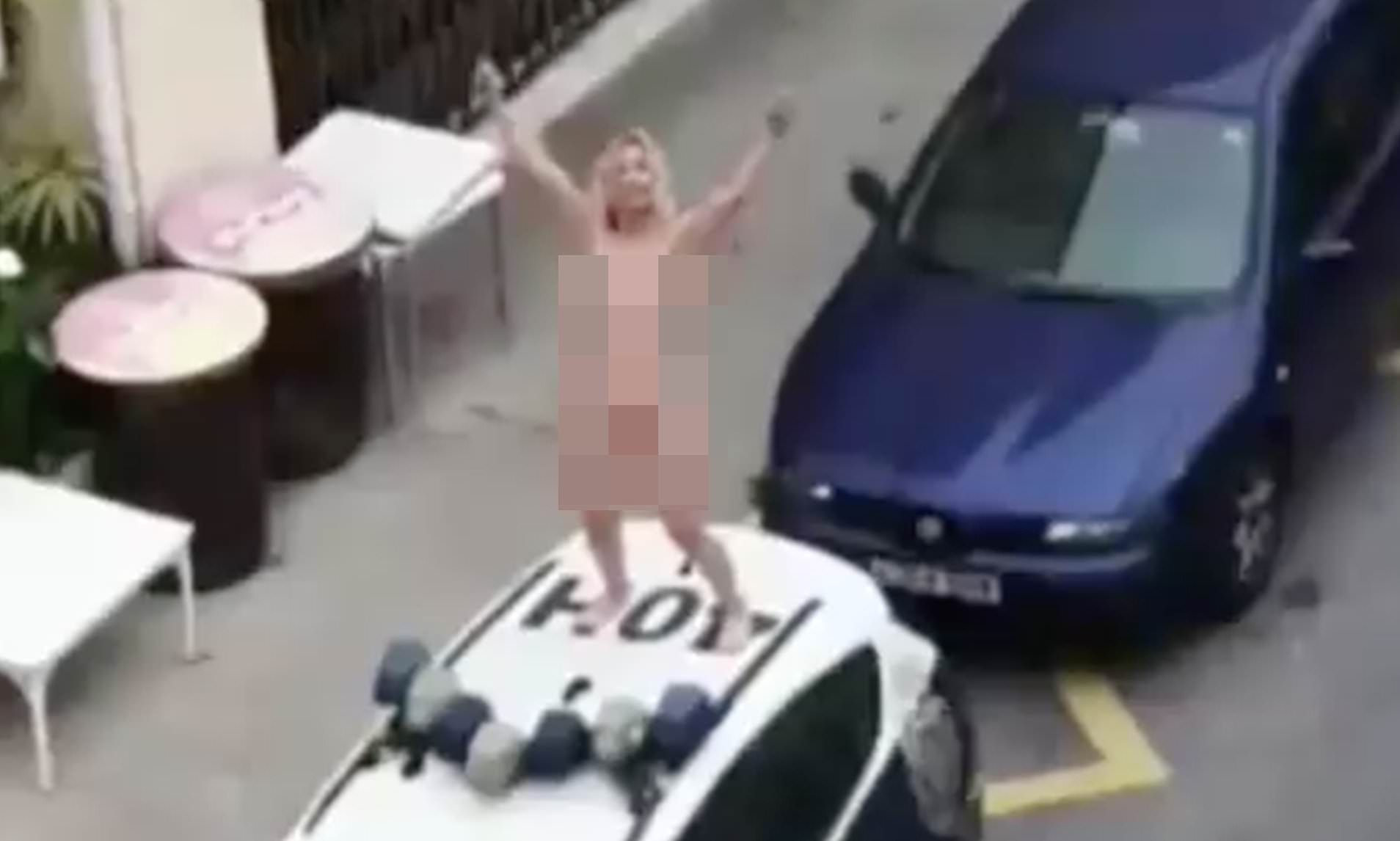 christopher morelli add naked lady in car photo