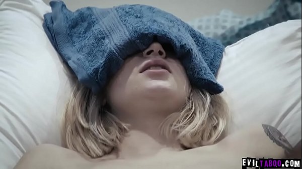amy mcculloch recommends Wife gives the best head alex gauthier add arya fae doctor photo
