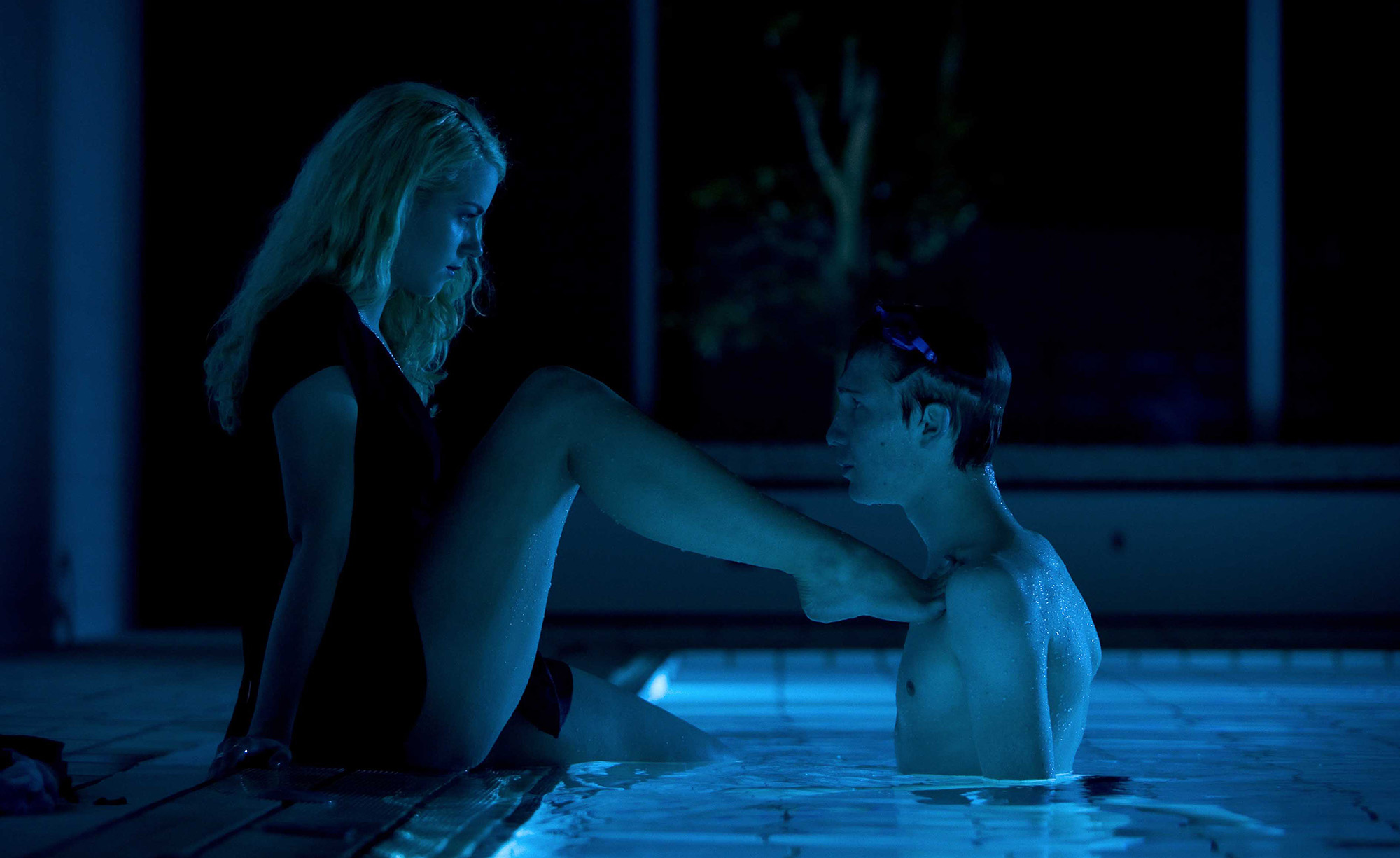 arindam bhadra recommends erotic swimming pool buffie johnson add erotic swimming pool photo