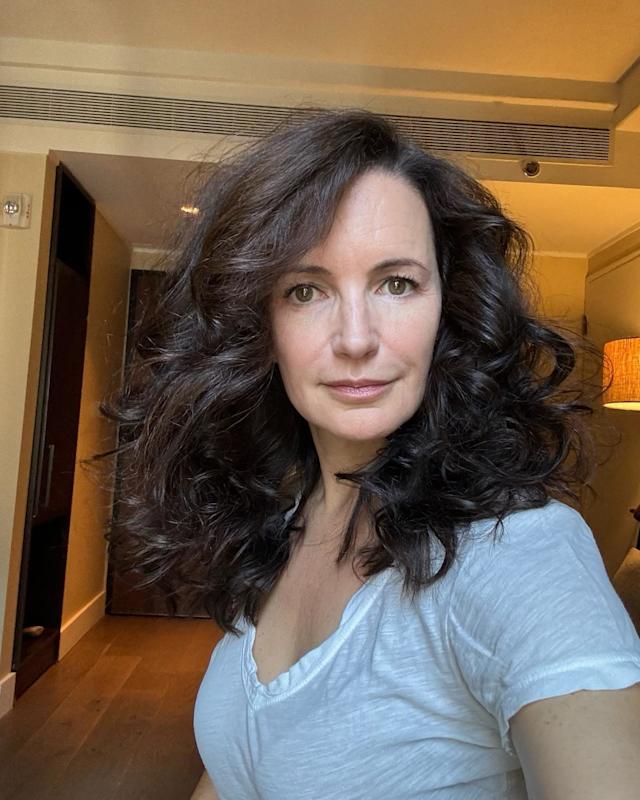 devraj gurung recommends Femboy footjob porn ann barnet add kristin davis boobs photo
