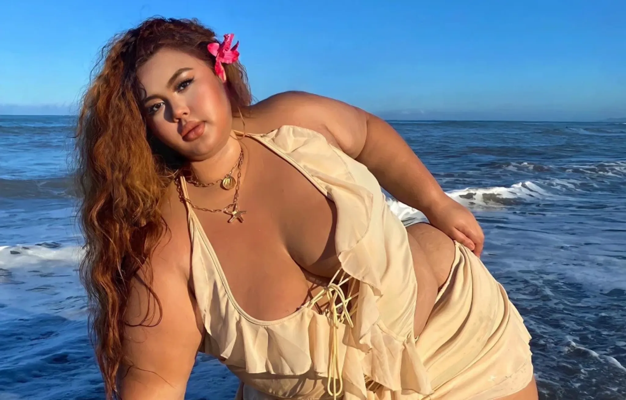 ali rozi recommends Black twerking naked bernadine hughes add asian chubby tits photo