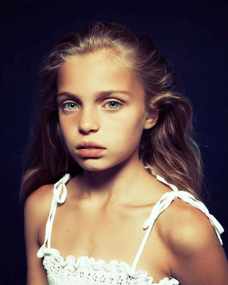 Models Non Nude met art babe natalie cherie