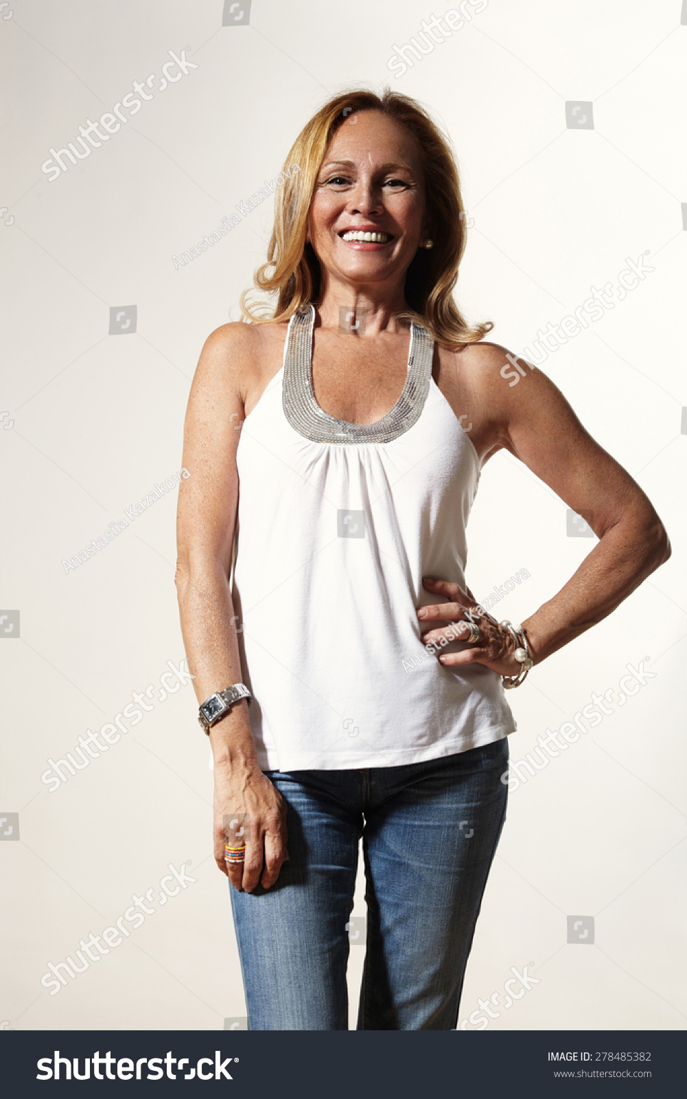 bilal sikander recommends skinny old cougar adele keller add Pakistan twinks photo