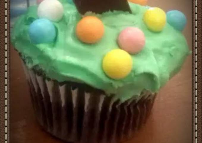 dotty jordan add kayla cupcakes image