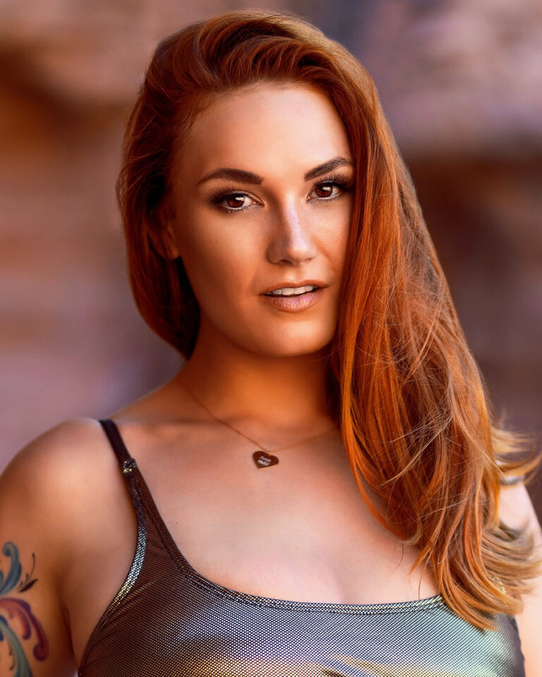 Siri Dahl Redhead big boobs live camera claudia ferrari