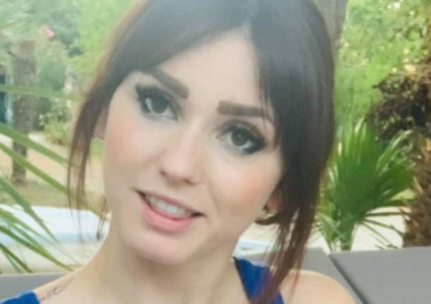 aman kapil recommends Mexican nude selfies arisha akter add Indian wife bbc photo