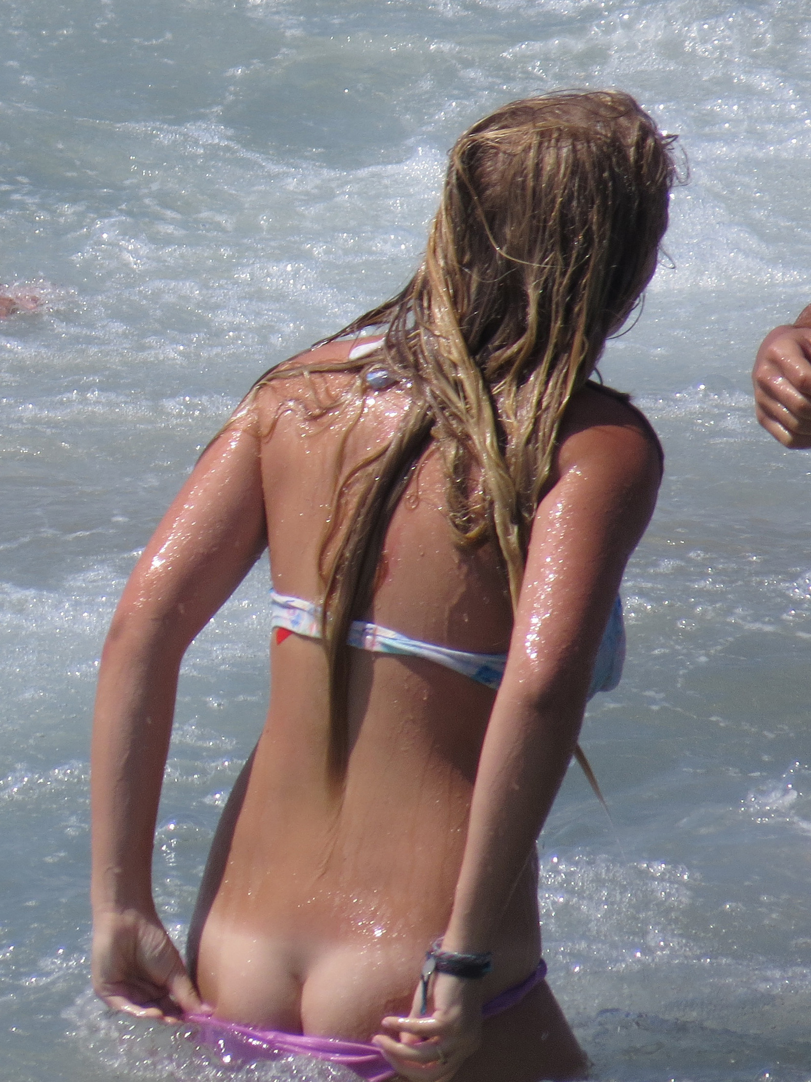 Micro Bikini Nip Slip homegirl nude big tear drop tits