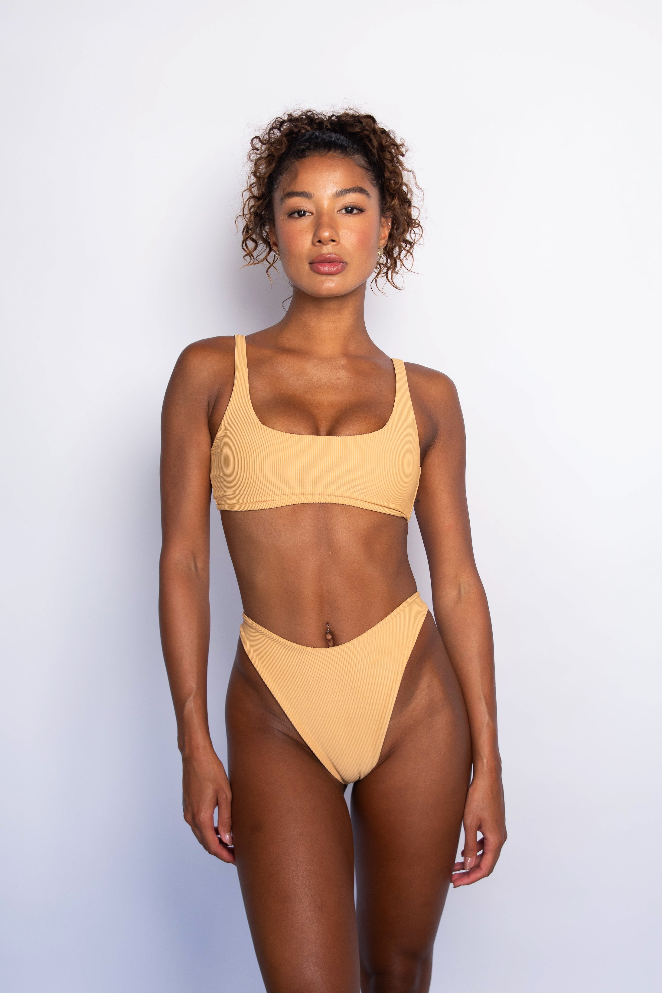 della peters recommends mya booty alonda twine add mya booty image