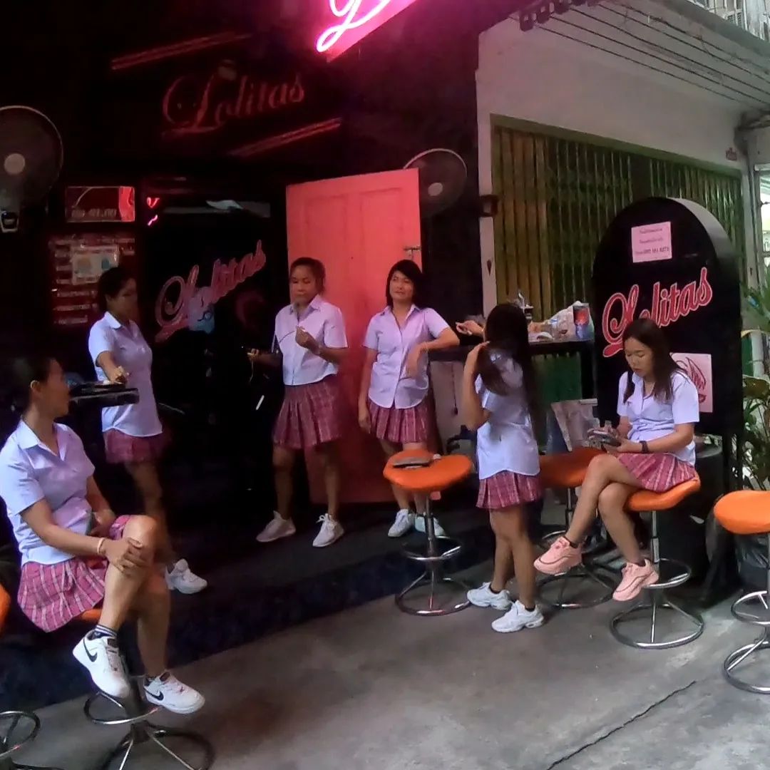 chantal minnie add bkk bj bar image