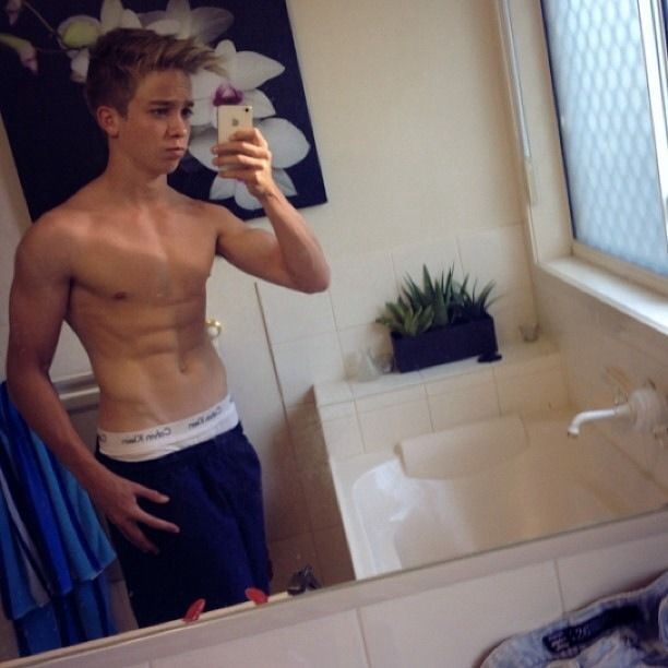 Twinks 18 ballerina sex gloyhole swallow