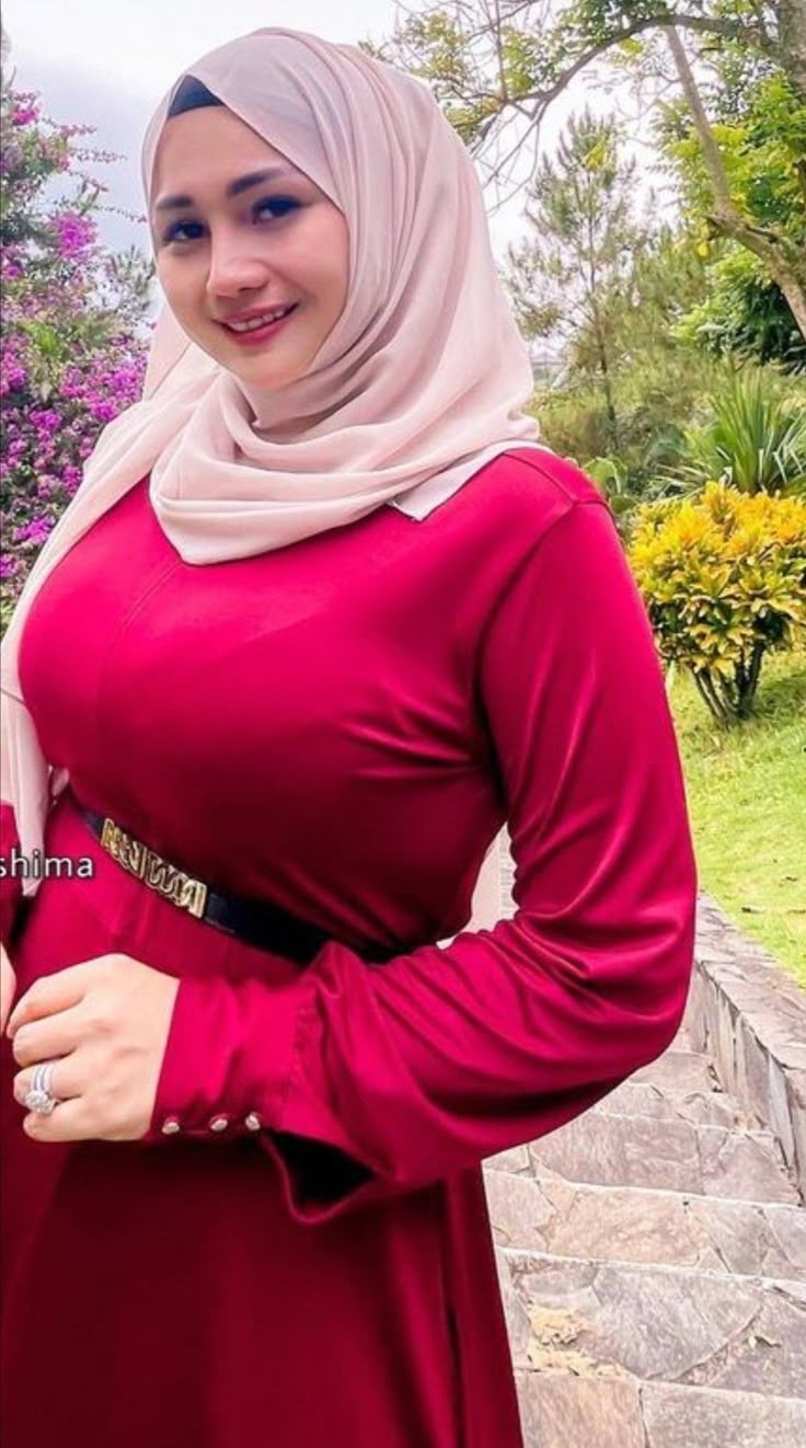 Hijab Mylf lyna perez boobs samantha saint blow