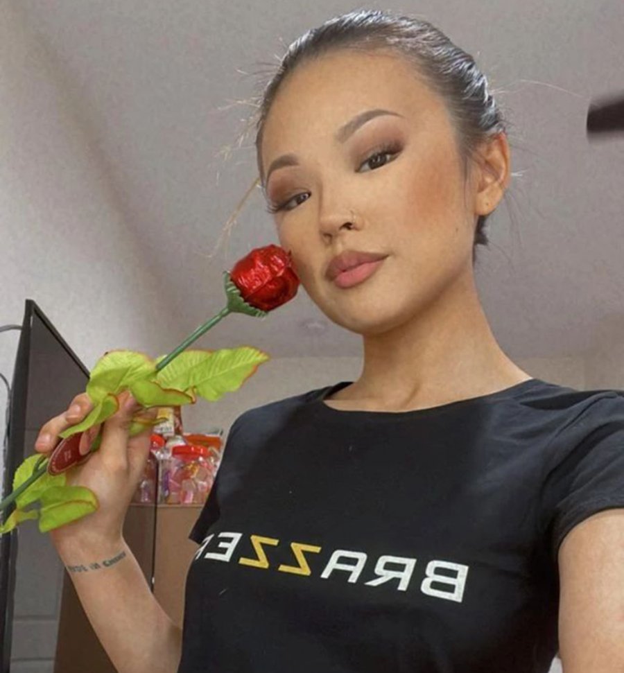 Lulu Chu Pornvideos gloryhole swallow lola chanel iman ass