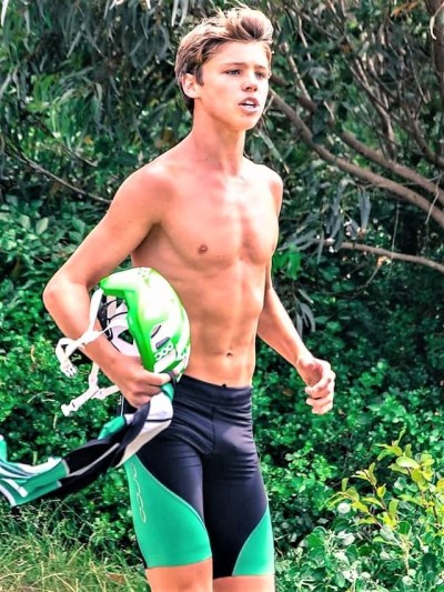 69 Twinks femdom ball stomping goddessgrazi footjob