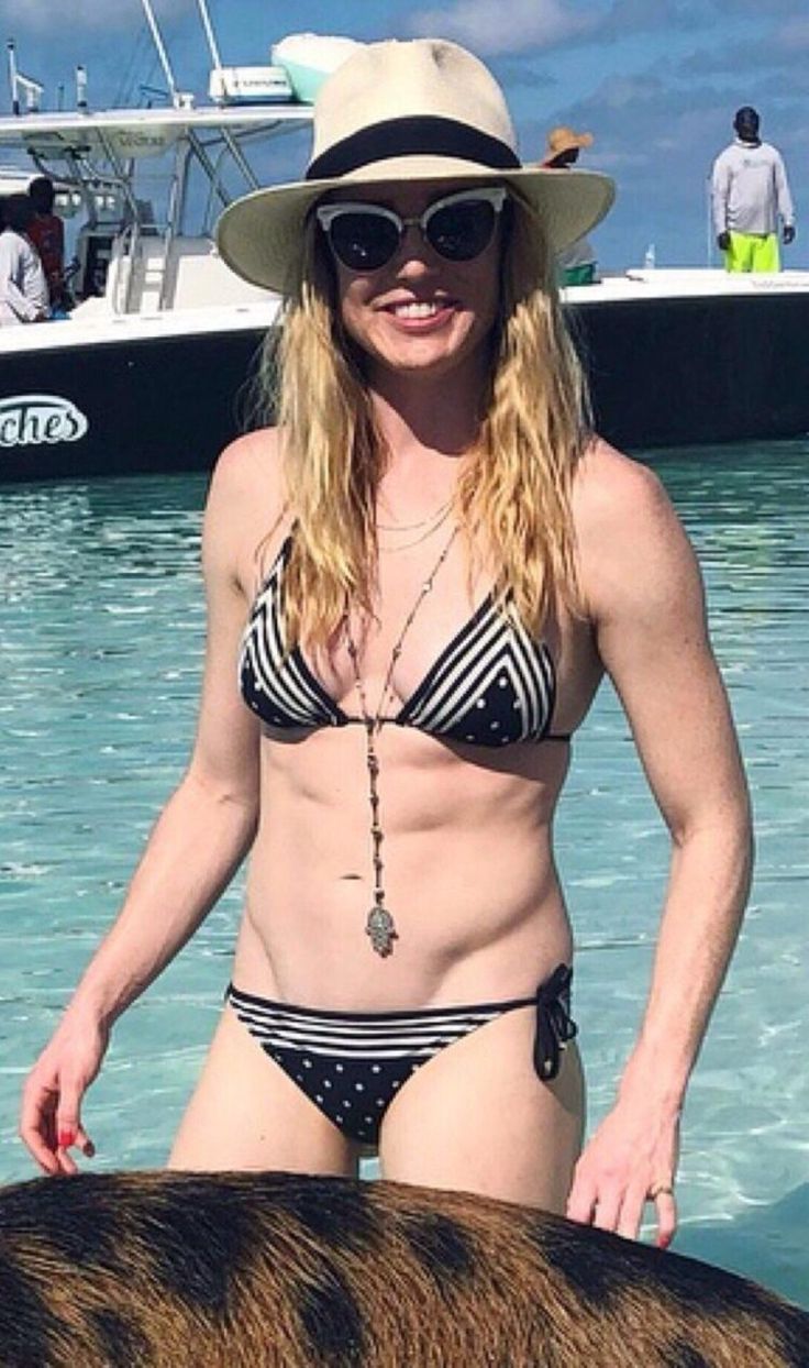 andrea fidler recommends Super orgasme angel calle add caity lotz sexy photo