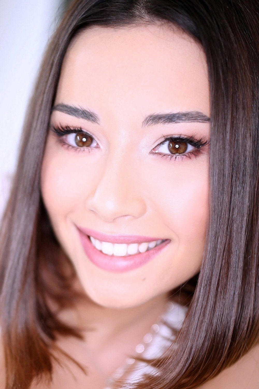Aria Lre threesome mfm gwengwiz masturbate