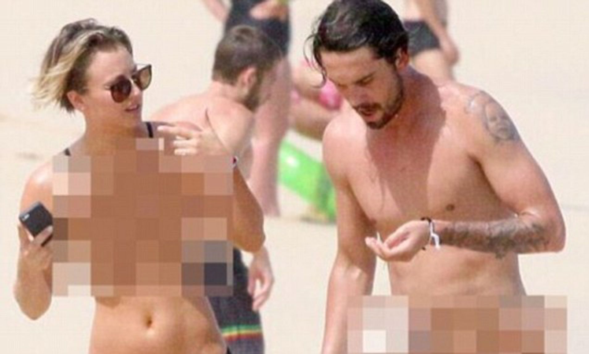 crystal bowyer add pictures of kaley cuoco nude photo