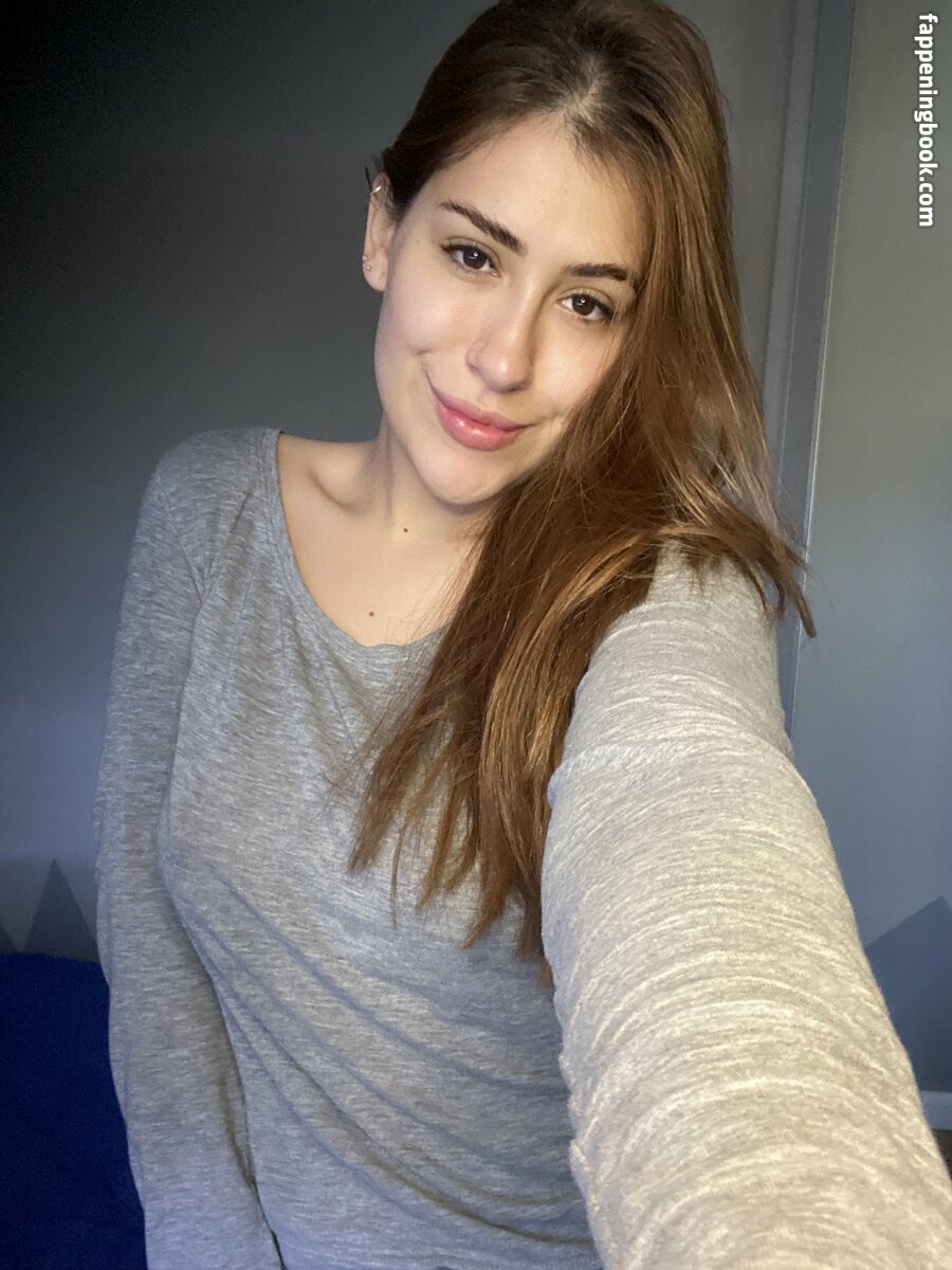 aiwaz khan add carolina sweets pov photo
