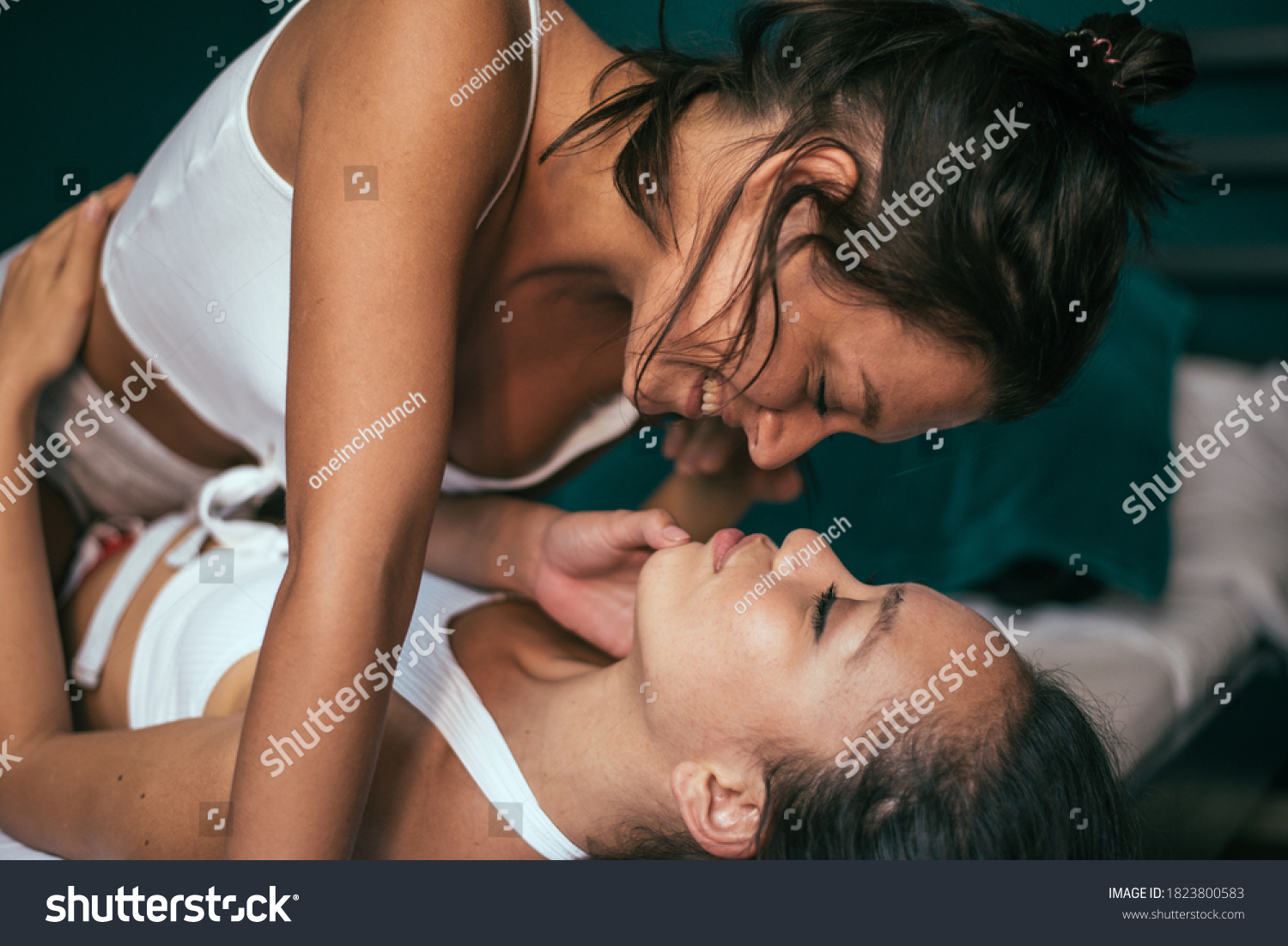 aneth hernandez recommends Courtney taylor keiran lee chandler fields add horney lesbian mom photo