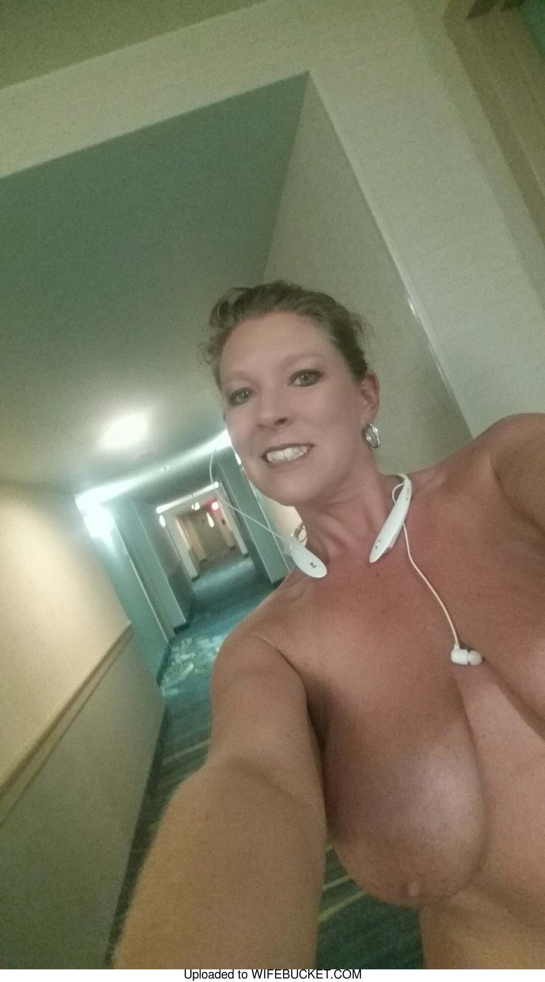 carey gentry add cheating wife nude photo
