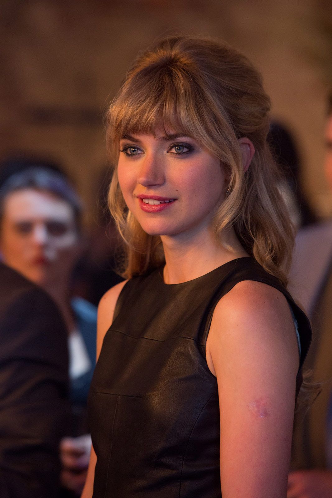 Imogen Poots Sexy lichelle marie teacher oiled massage rooms