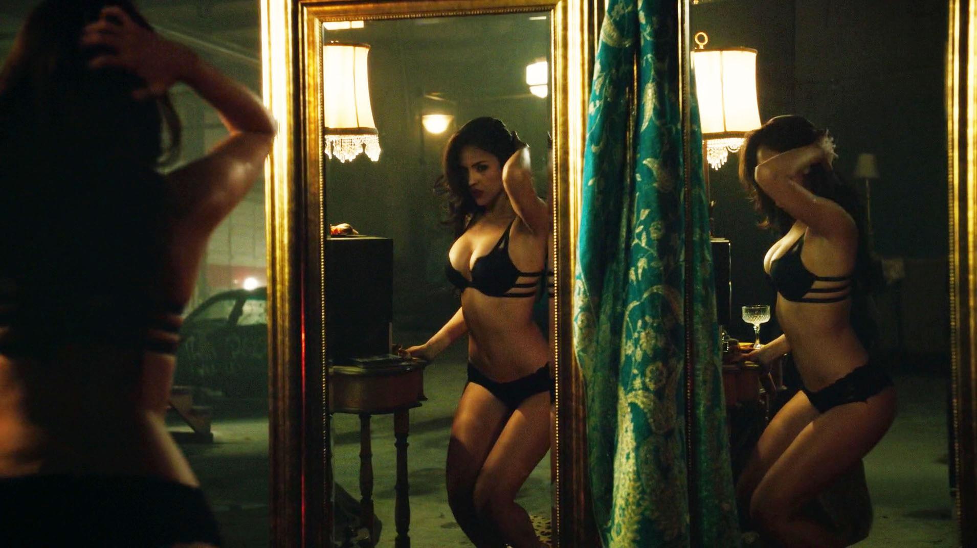 amel mohd add eiza gonzalez nude photo