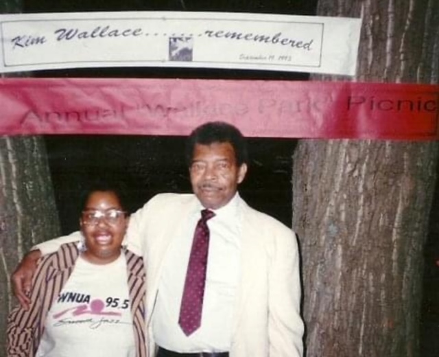 amii lee add natasha nice family reunion photo
