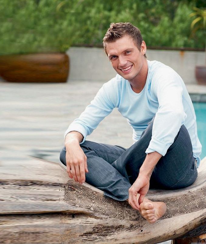 alicia cummins recommends Colombian sexcam debra clemons add aaron carter feet photo