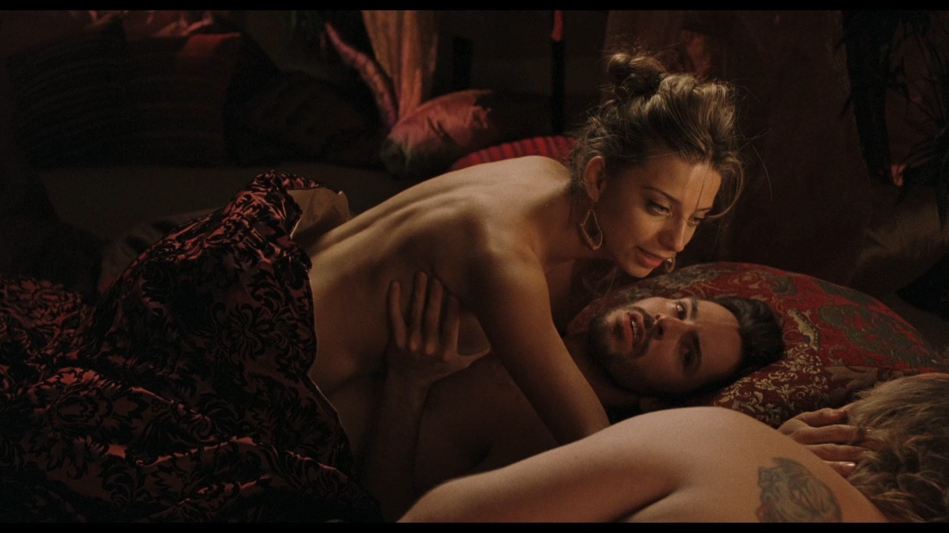 Angela Sarafyan Nude housewife strip tease mother and son roleplay porn
