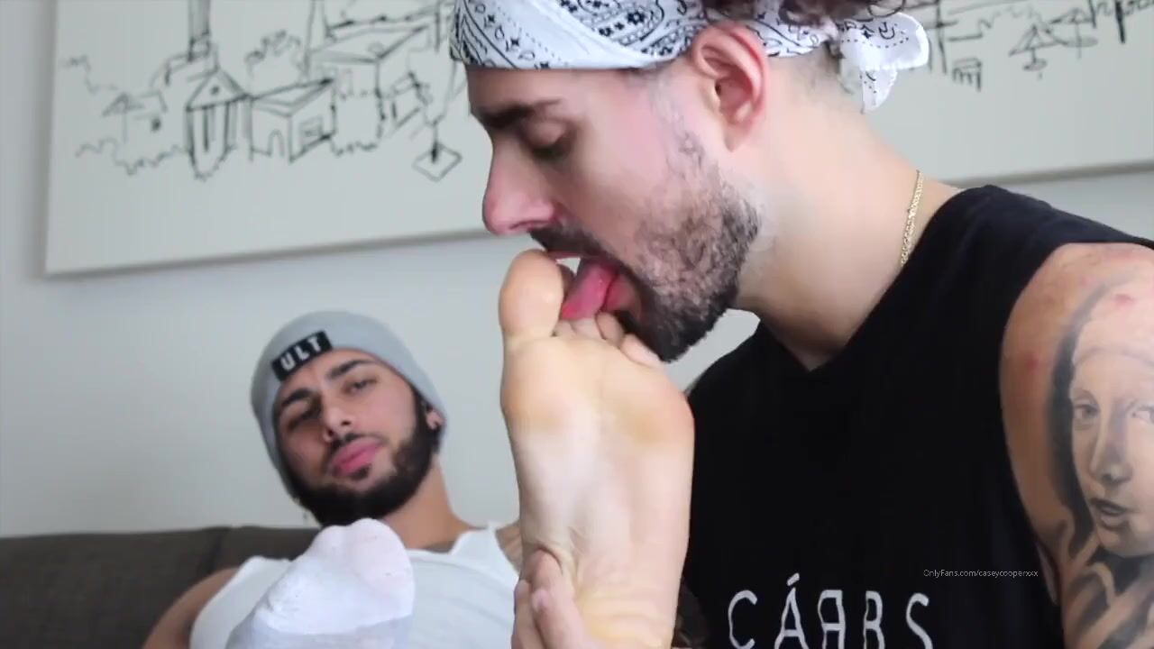 ben boerste recommends Brazilian pussy chea park add arab foot worship porn photo