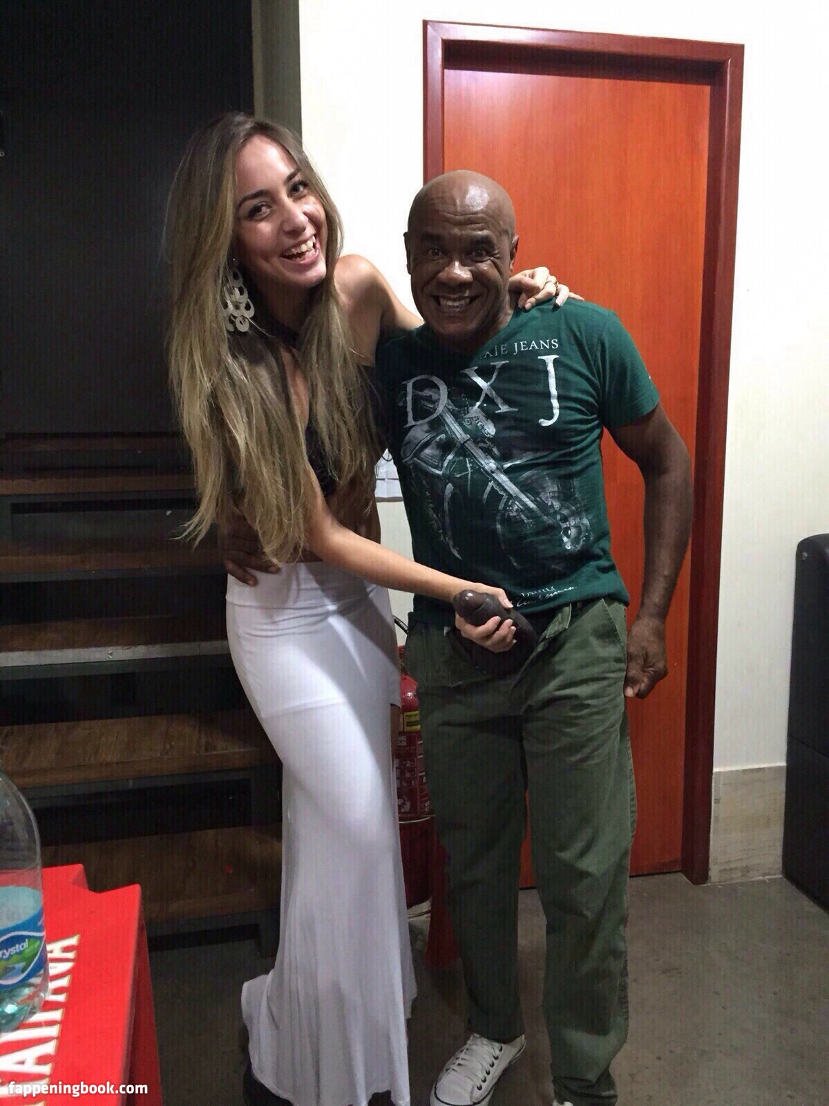 Caiu Nanet gia cruz shemale aubrey black fake taxi