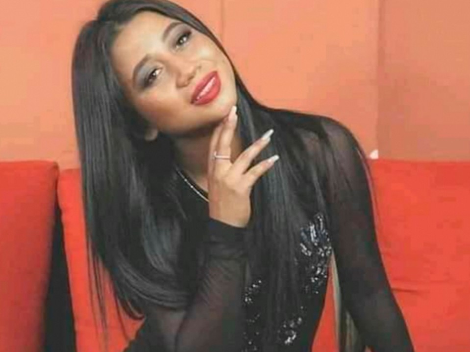 Esmeralda La Chapina cards of pain duo mom seduced by sons friend