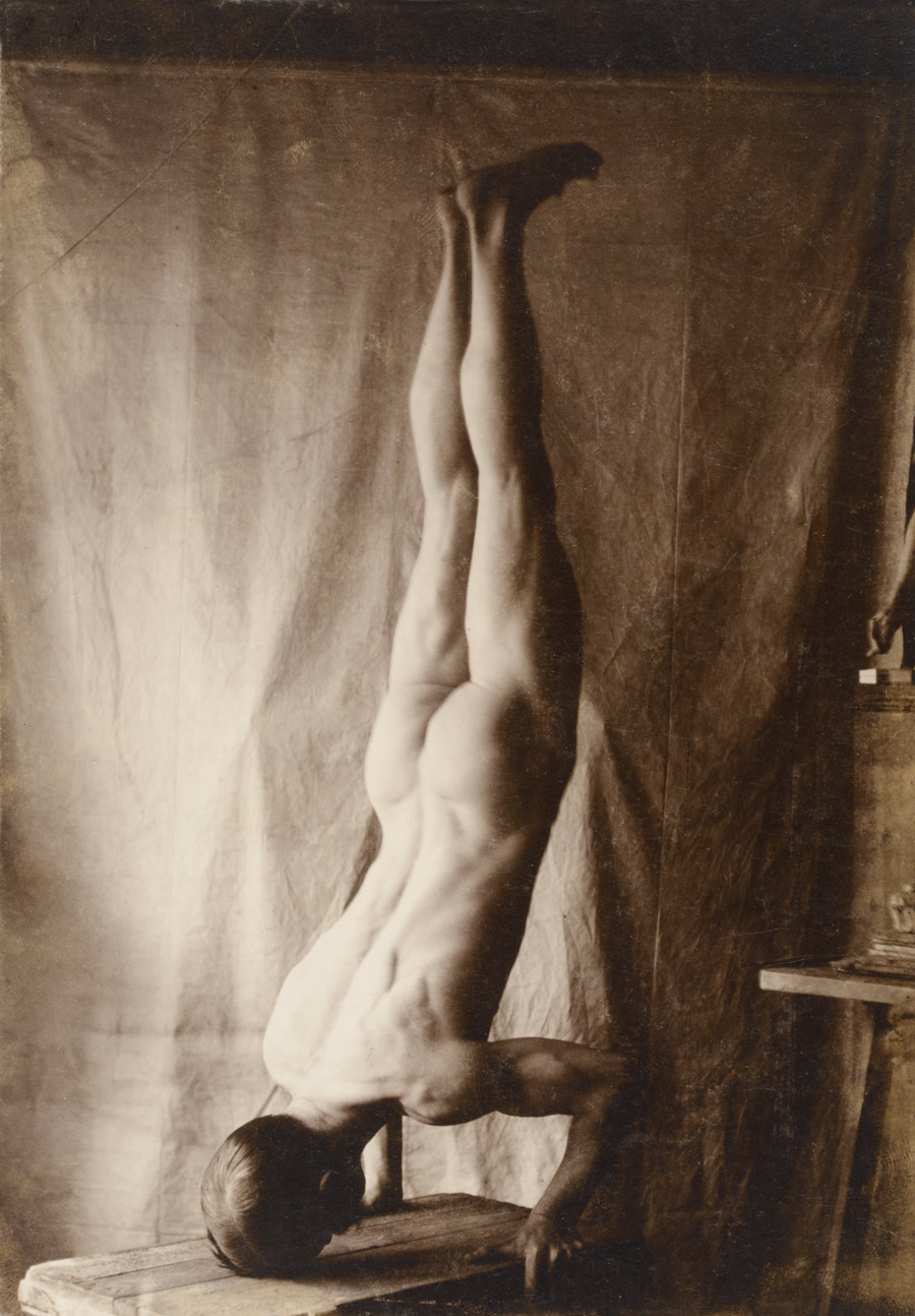 anne garduque recommends beautiful french nude darrel brady add Parlor massage hidden cam photo