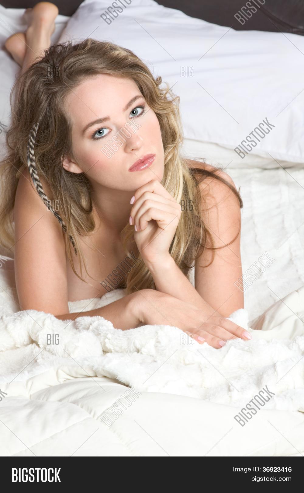 chris huntington recommends Sexy naked male amiee wilson add beautiful petite nudes photo